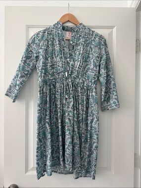 Victoria Dunn Green and White Leaf-Print Long Sleeve Dress